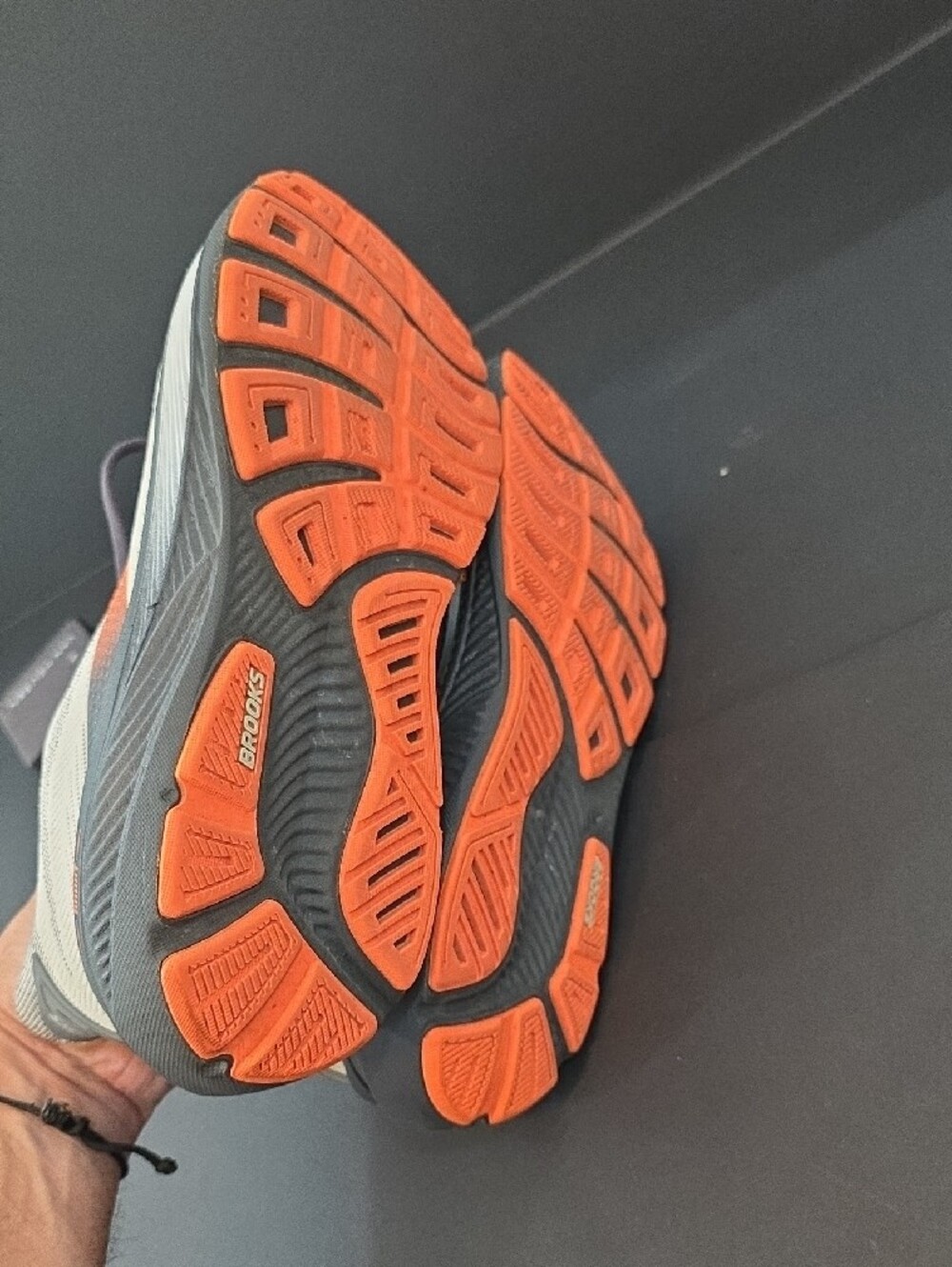 Brooks Men’s Ghost 17 Running Shoes - Cream with Orange and Gray Accents Size 9 - Picture 10 of 10